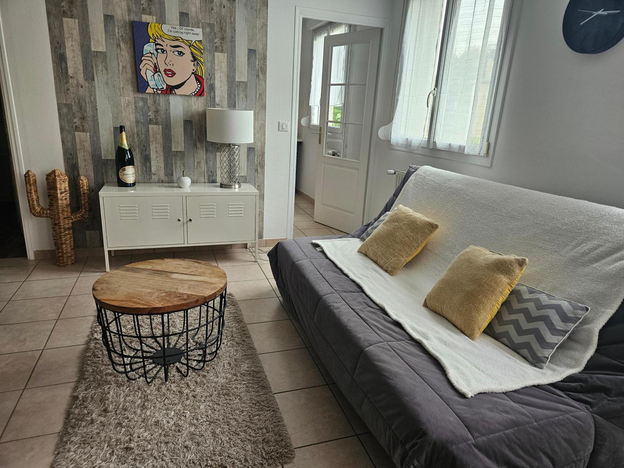 Apartamento Les Bulles Au Feminin Chigny-les-Roses Exterior foto